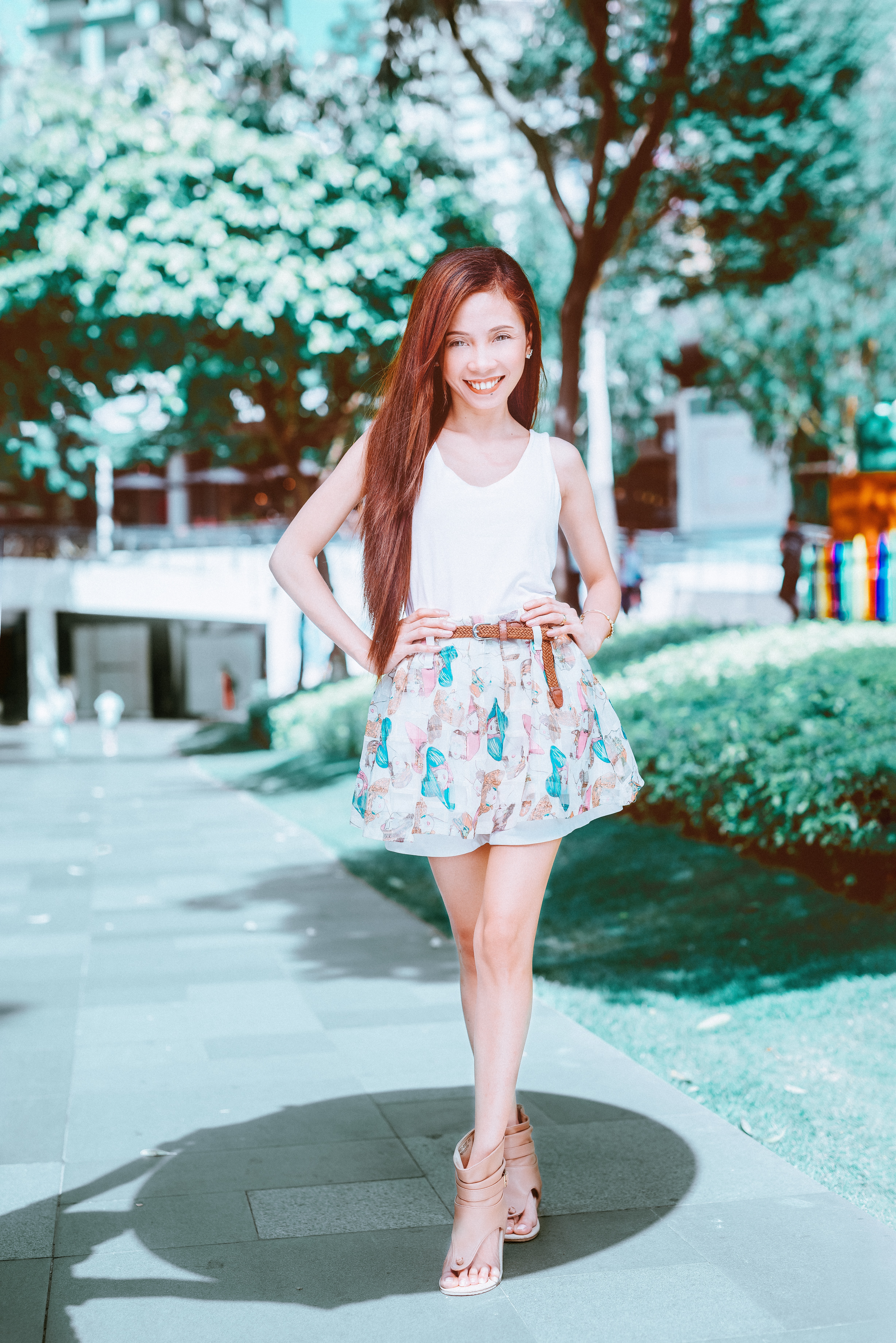 choosing versatile colors and styles for a trendy crossbody bag 1